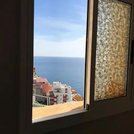 Atico Frente Al Mar
